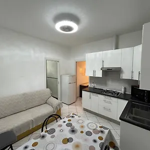 Casa Deluxe -50m Dal Mare- Appartamento Alassio